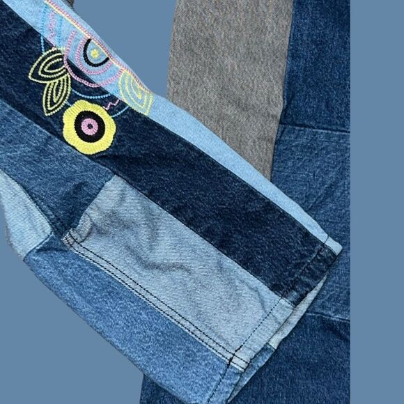 BDG High-Waisted Baggy Jean - Patched Size 25 #35 - Picture 8 of 9